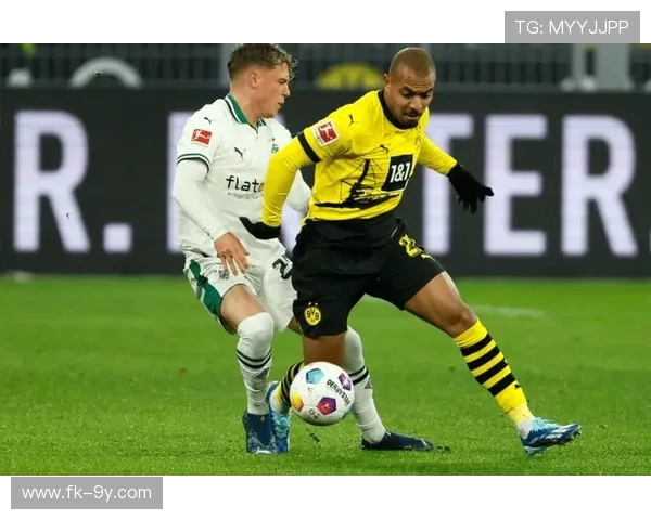 走进风凉足球直播间感受绿茵激情与赛场魅力全方位解析精彩瞬间集